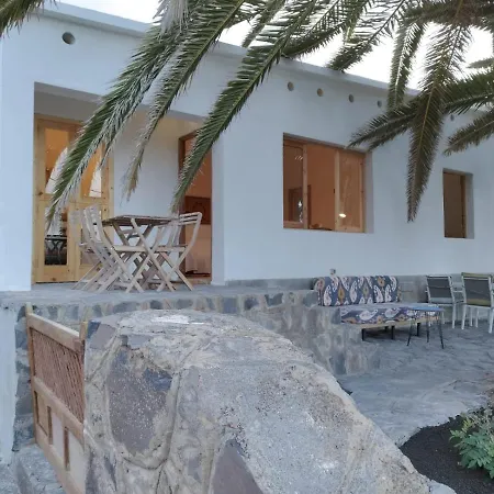 La Casita A 60 Pasos Del Mar Holiday home Tamaduste